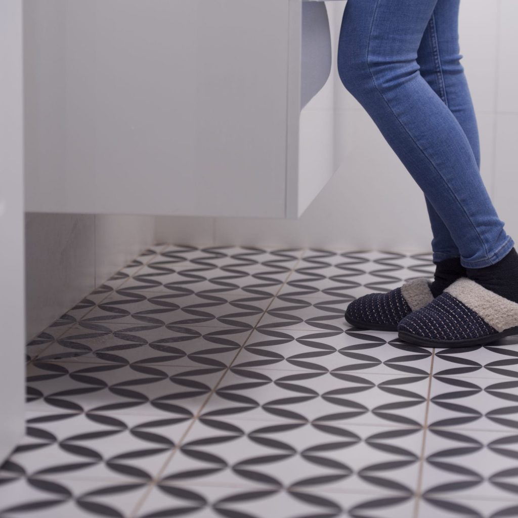 Non Slip Flooring For Your Bathroom, Non Slip Bathroom Tile